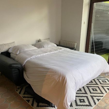 Studio Duplex Avec Spa Et Cour Privee Bonnelles ภายนอก รูปภาพ