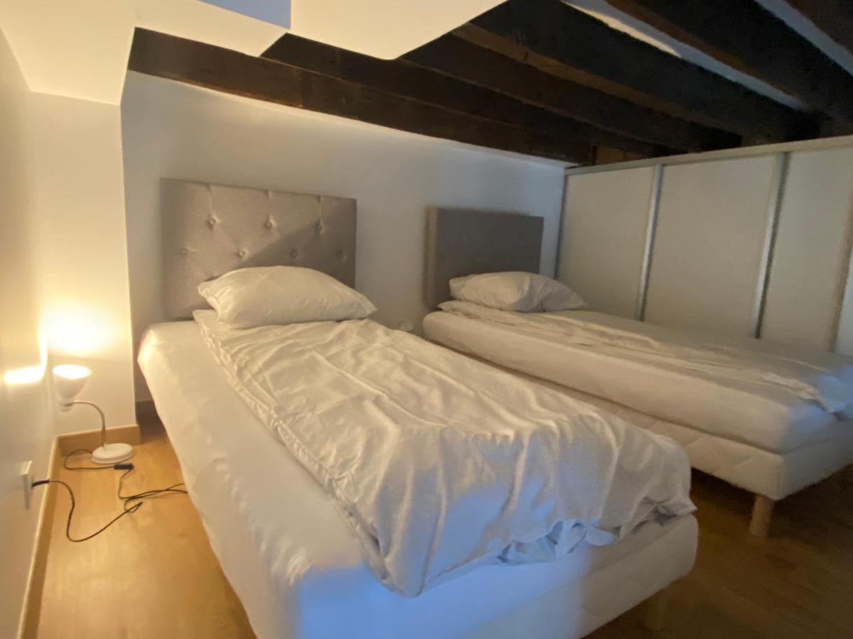 Studio Duplex Avec Spa Et Cour Privee Bonnelles ภายนอก รูปภาพ